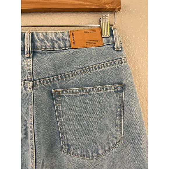 Frank And Oak Womens Patti Straight Fit Jeans Light Wash Size 28 - Picture 2 of 4